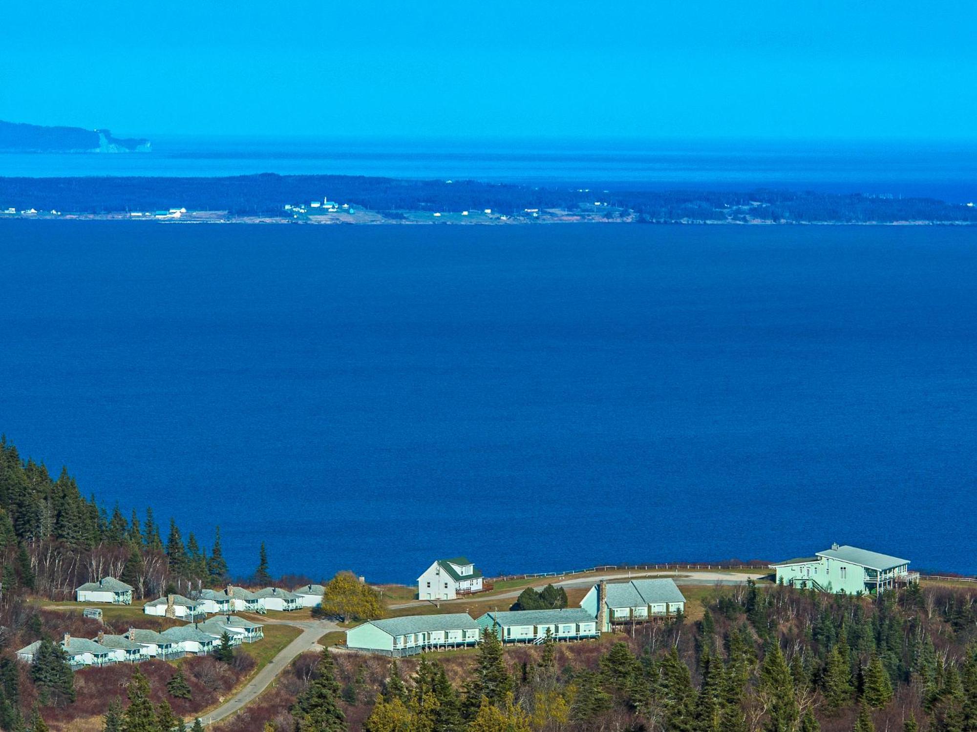 Au Pic De L'Aurore Motel-Chalets Percé Exterior foto