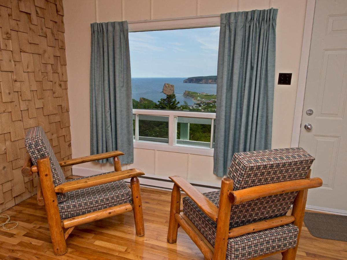 Au Pic De L'Aurore Motel-Chalets Percé Zimmer foto